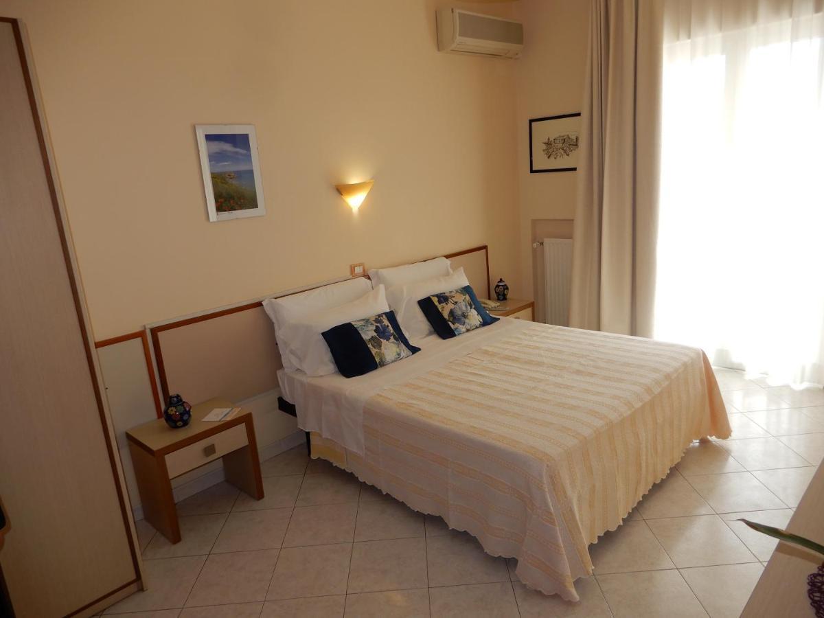 Hotel San Giorgio Васто Екстер'єр фото